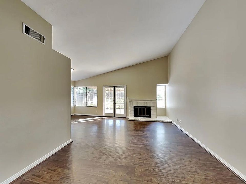 1st image of 707 Jasper Ave