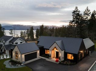 10630 Derrick Rd, North Saanich, BC V8L 5M8