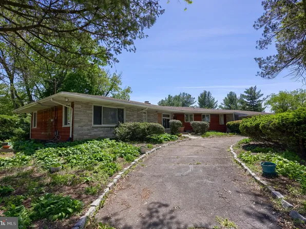 10 Ridge Rd, Lititz, PA 17543