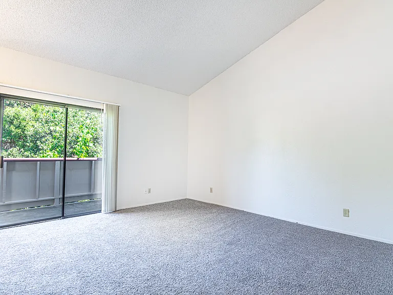 3101 Garden Cir #15 — Photo 6