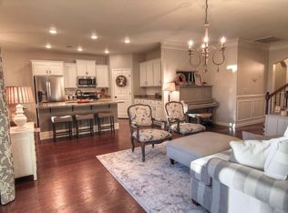 5812 Napa Valley Dr, Smyrna, TN 37167