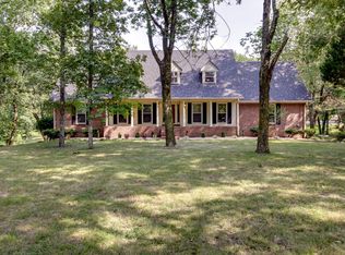 301 Bluegrass Cir, Lebanon, TN 37090