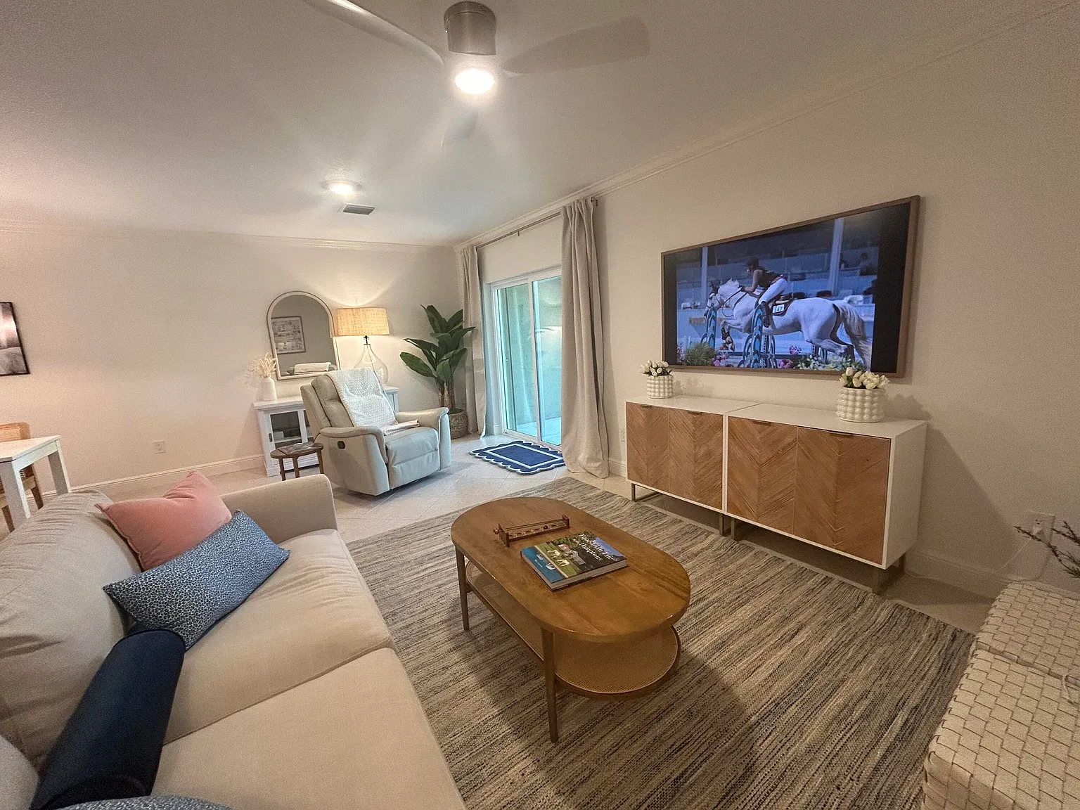 3 bed, 2.5 bath, 1779 sqft, $3,200 — Photo 4