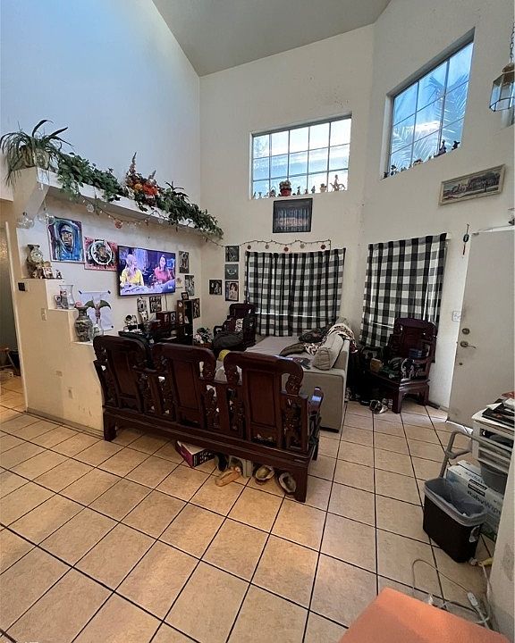 2nd image of 4045 Country Garden Ave