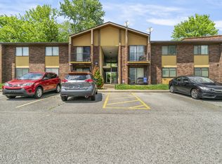 7048 Wildwood Cir APT 195, Louisville, KY