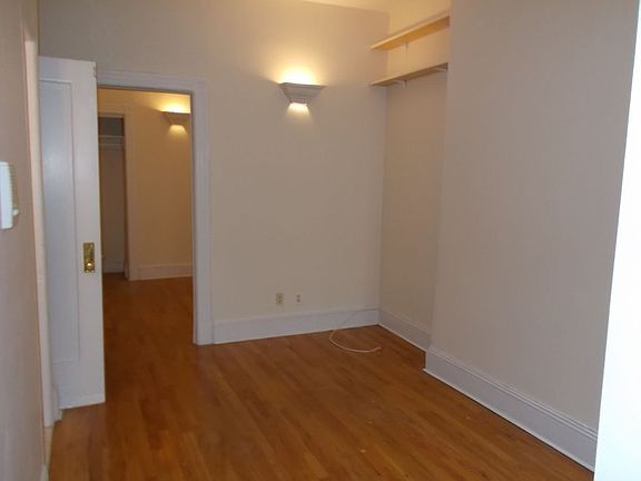 4th image of 732 Washington Ave #A3
