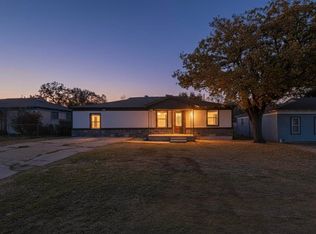 11505 Oak Tree Rd, Balch Springs, TX 75180
