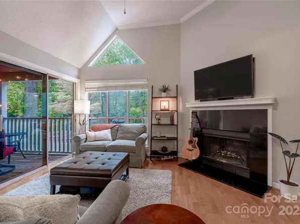 2502 Cranbrook Ln APT 4, Charlotte, NC 28207
