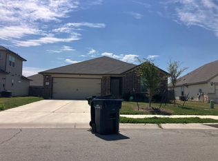 202 Autumn Leaf Rd, Hutto, TX 78634