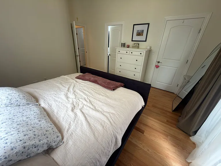 1508 W Erie St #2 — Photo 13