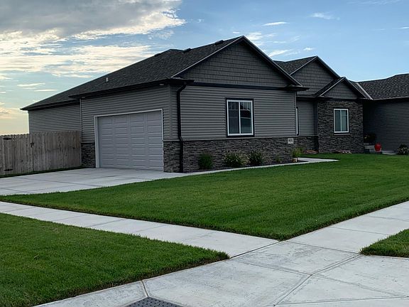3rd image of 8835 S 78th St