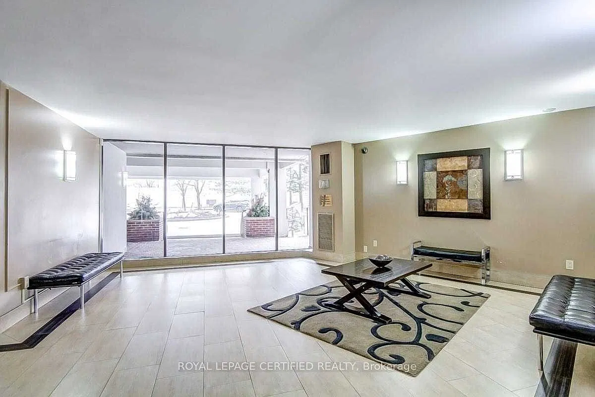3 bed, $3,000 — Photo 4
