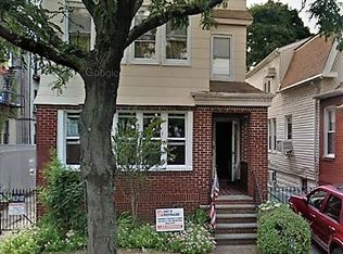 6834 65th St #1, Ridgewood, NY 11385