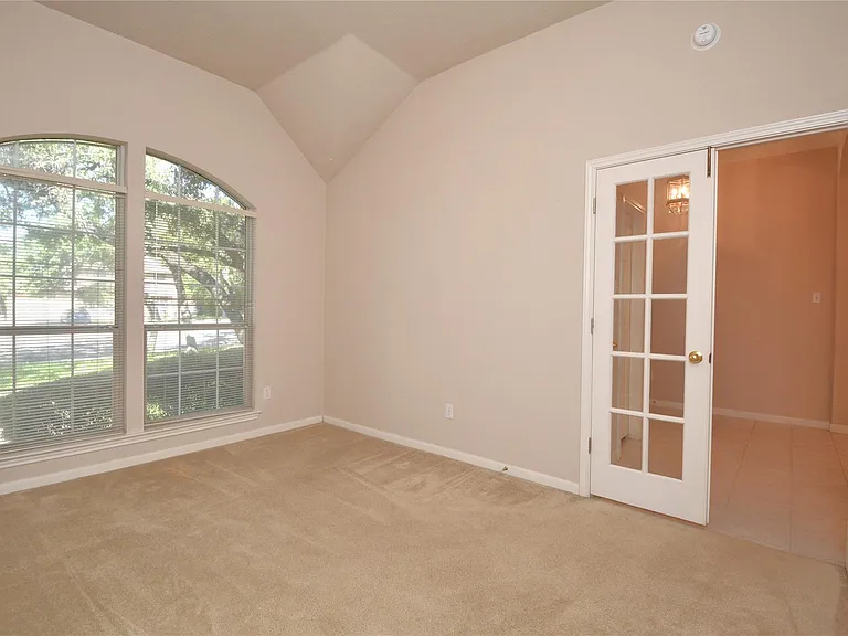 11509 Leon Grande Cv — Photo 4