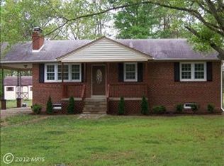6295 Ripley Rd, La Plata, MD 20646