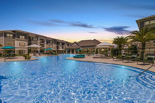 Cue Luxury Apartments Photo 1