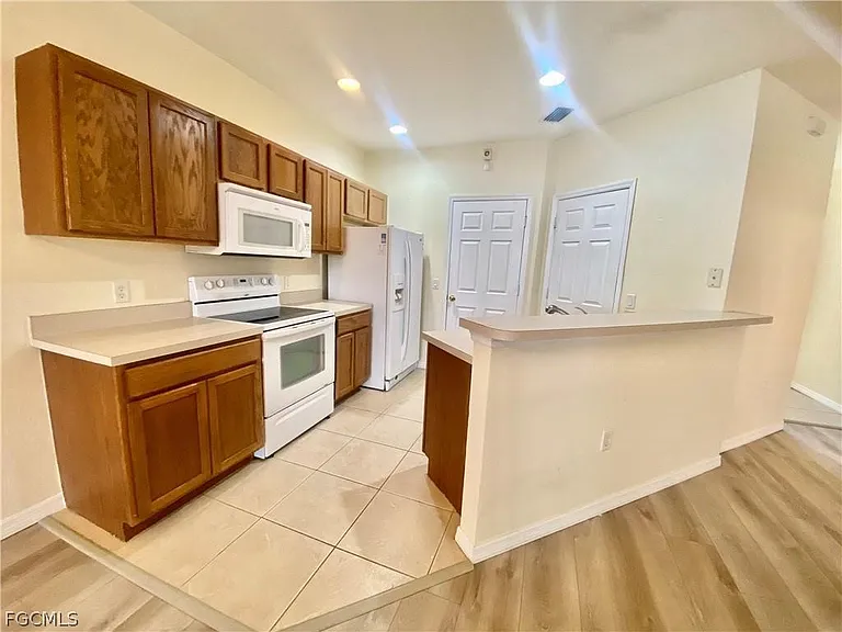 16198 Via Solera Cir #102 — Photo 7