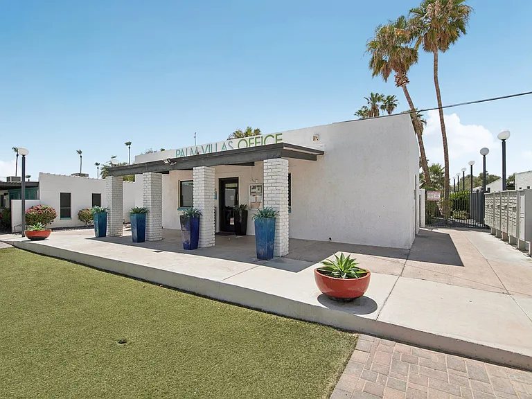 Palm Villas — Photo 37