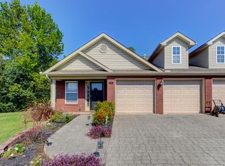 9911 Belmont Park Ln, Knoxville, TN 37931