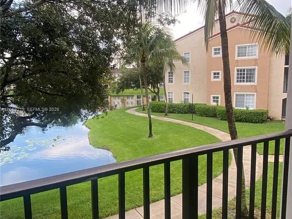 2041 Renaissance Blvd APT 206, Miramar, FL 33025