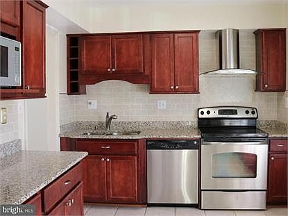 3rd image of 6051 Bonnie Bern Ct