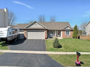 911 Jamestown Ave, Belvidere, IL 61008