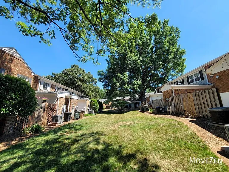3003 Overton Dr #D — Photo 18