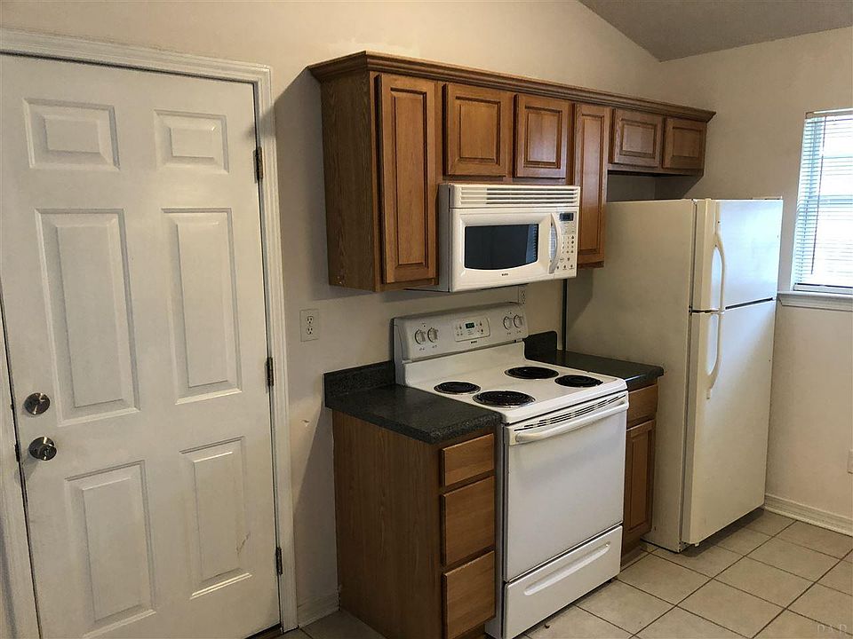 2nd image of 8413 Fowler Ave