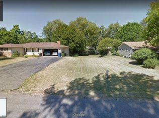 1717 Harvey Ave, Kalamazoo, MI 49006
