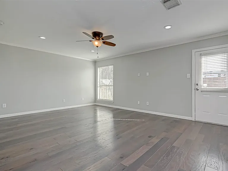 7816 Stoneyway Dr — Photo 11