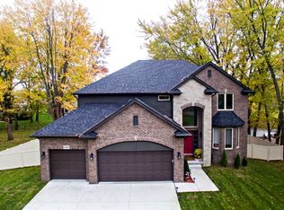 8608 E Pearson, Shelby Township, MI 48316