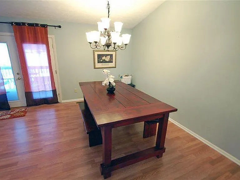 1293 Enochs Dr — Photo 6