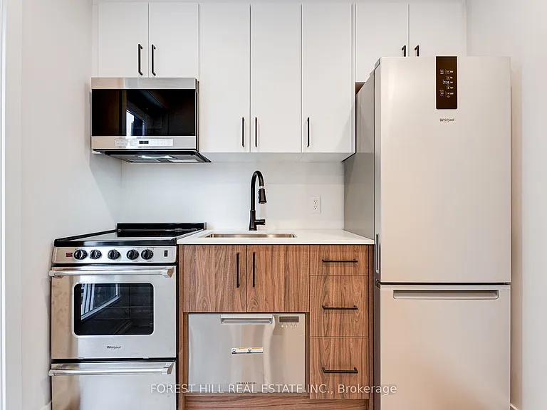 50 William Cragg Dr #B — Photo 5
