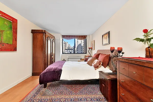 Sold by Douglas Elliman | media 5