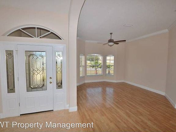 3rd image of 72 La Mancha Dr