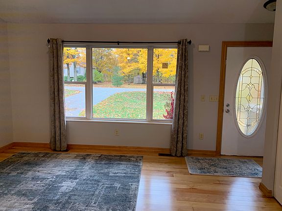 3rd image of 3072 Voss Dr