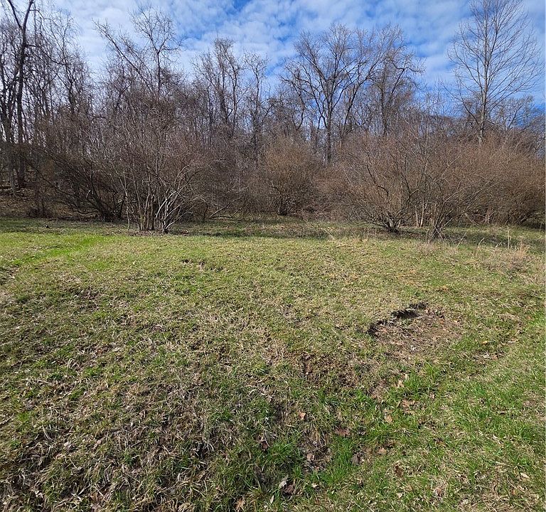 1st image of Iroquois Trl