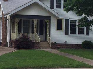 638 E 1st South St, Carlinville, IL