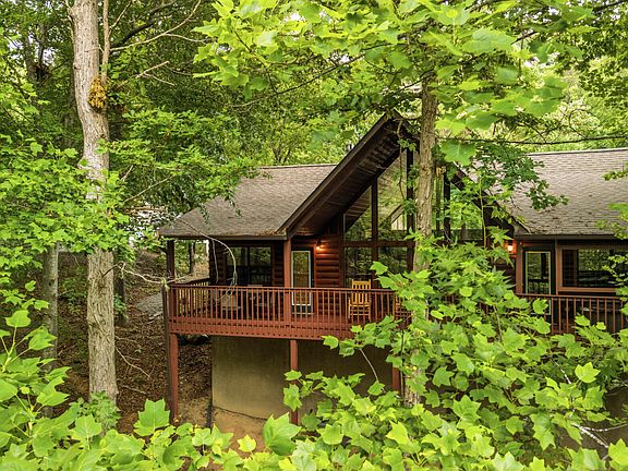 2nd image of 1509 Bears Den Way