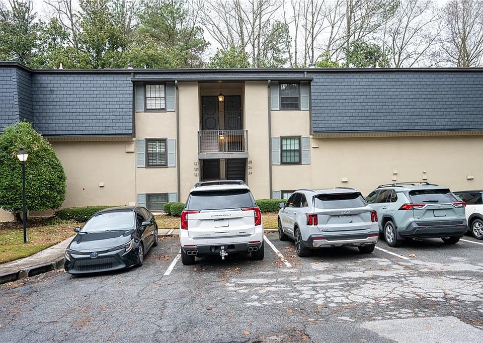 1st image of 127 Lablanc Way NW