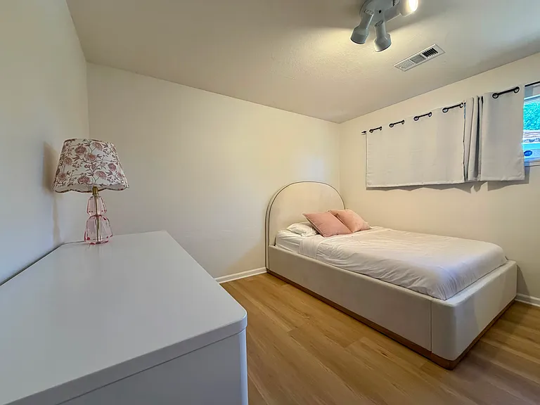 2723 Cherry Ave — Photo 14