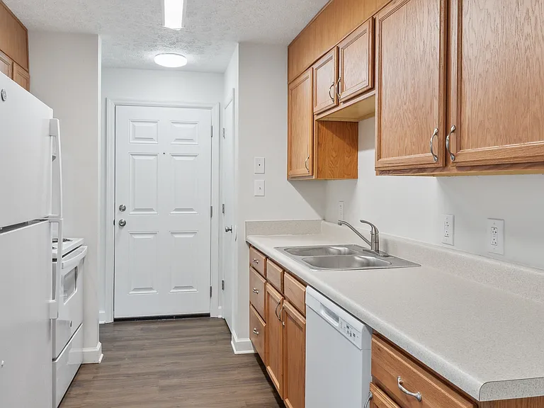 400 Tremont Park Cir — Photo 23