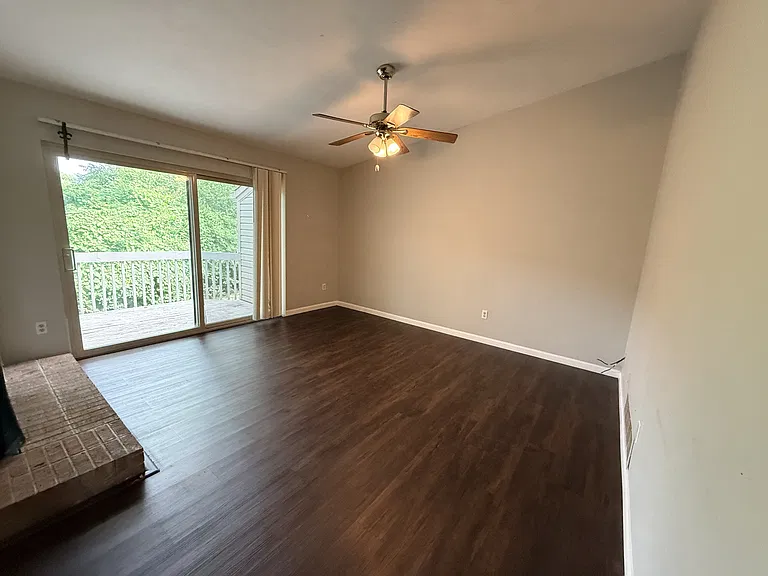 7280 E Galbraith Rd #C — Photo 2