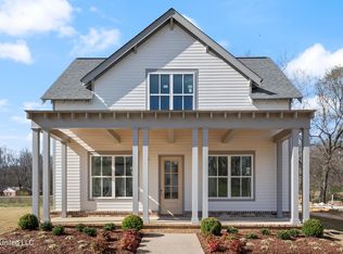 Freeman Dr N, Hernando, MS 38632