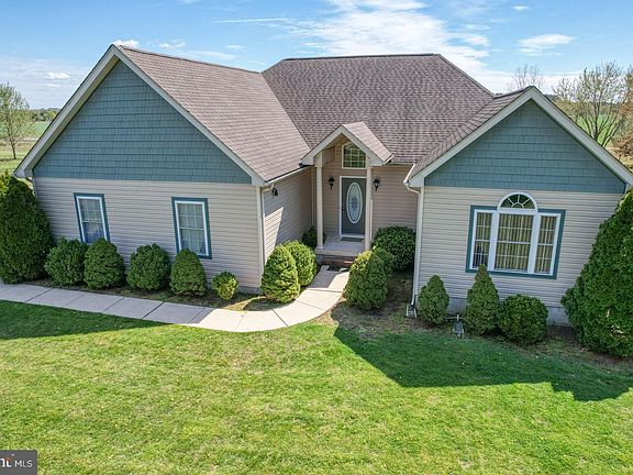 2nd image of 10484 Fox Glen Dr