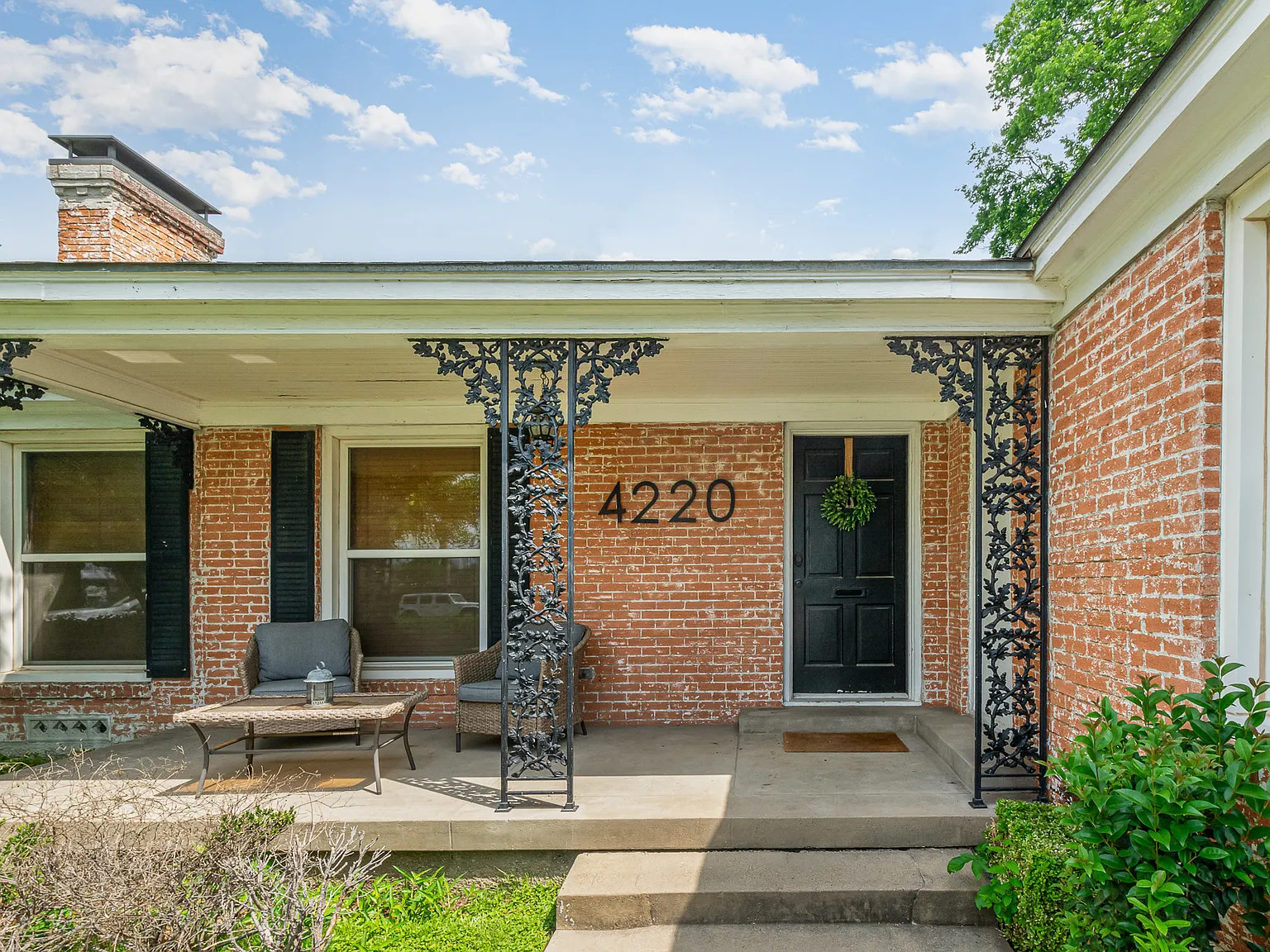 2 bed, 1754 sqft, $4,900 — Photo 3
