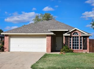 100 Apache Trl, Alvarado, TX 76009