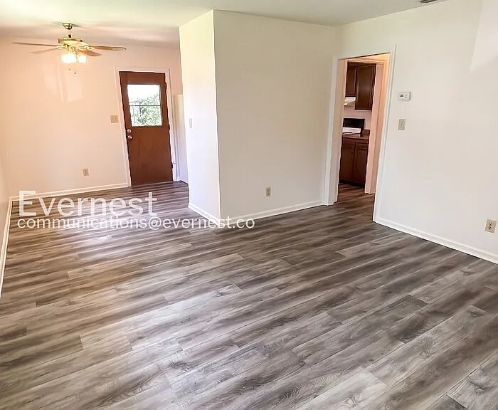6237 Stockton Dr #A — Photo 5