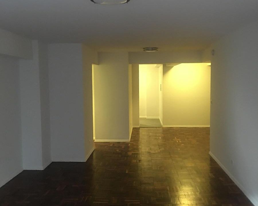 2nd image of 157 E 57th St APT 14B