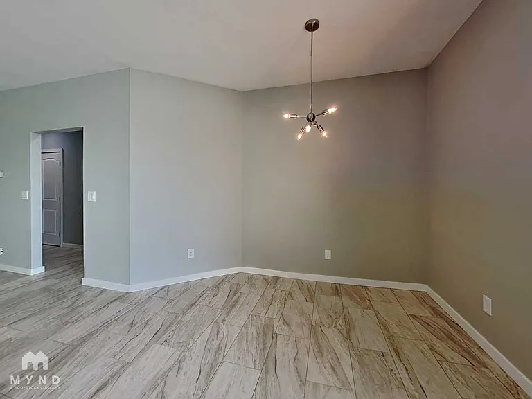 6041 S 8th Pl — Photo 6